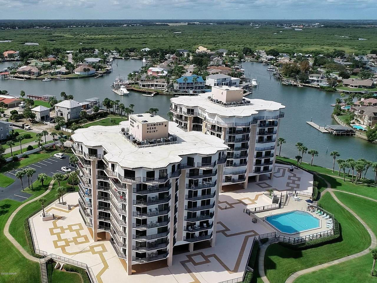 501 Causeway - Photo 1