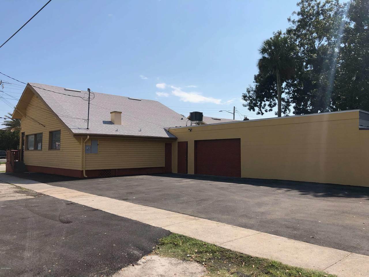 562 Ridgewood Avenue - Photo 1