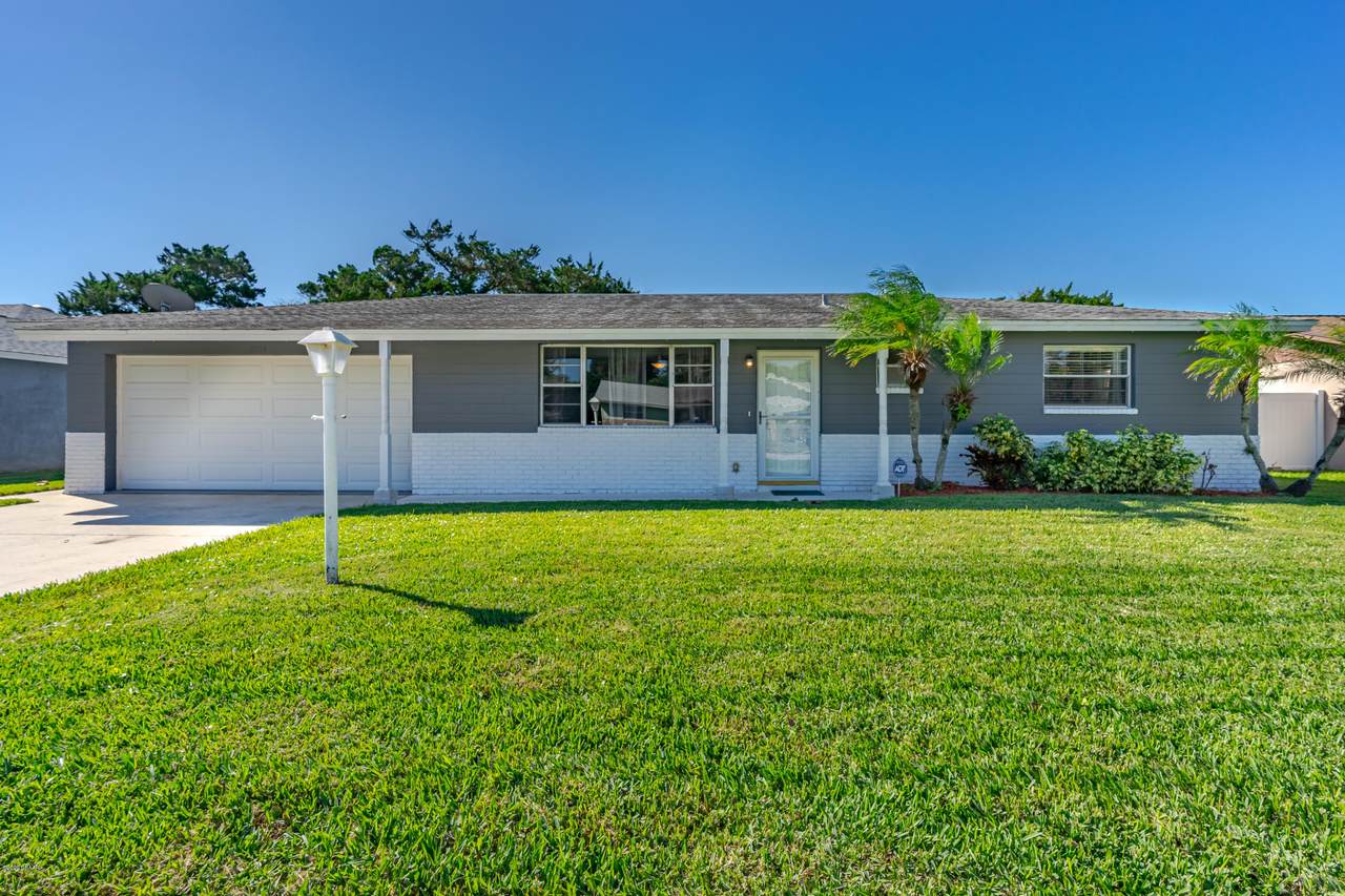2924 Carriage Drive - Photo 1
