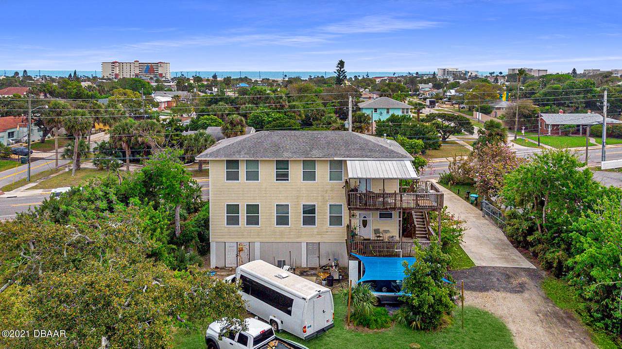 830 Peninsula Drive - Photo 1