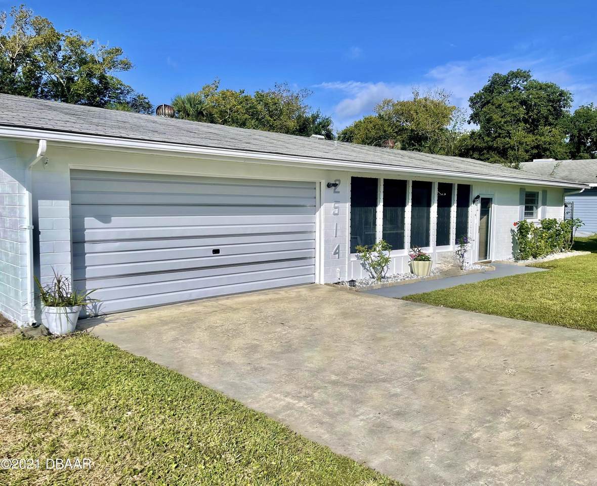 2514 Vista Palm Drive - Photo 1