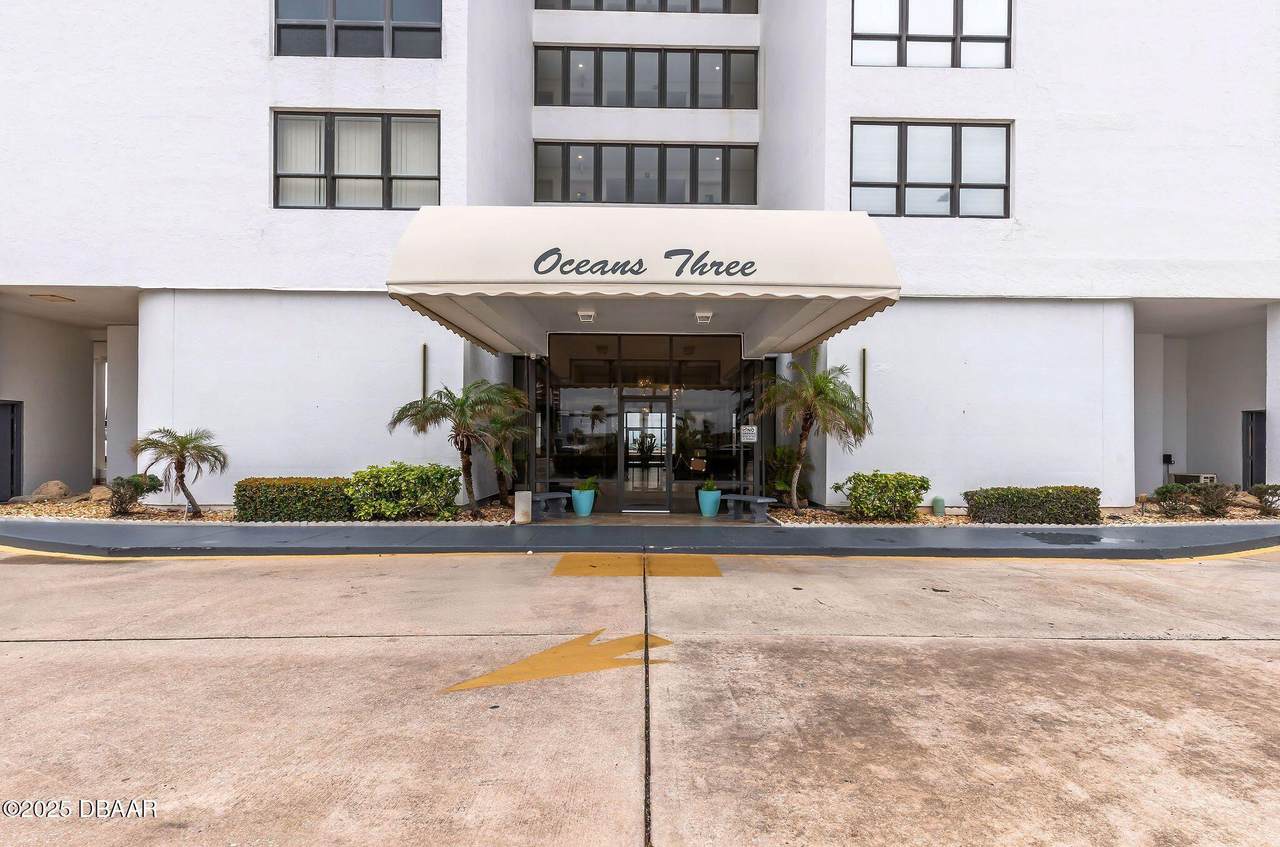 3043 Atlantic Avenue - Photo 1