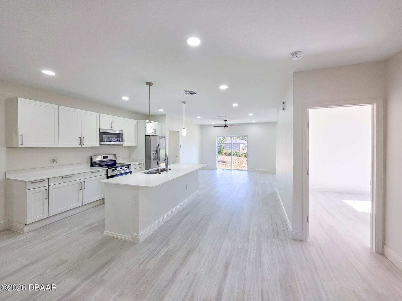 https://bt-photos.global.ssl.fastly.net/daytonabeach/1280_boomver_2_1221975-2.jpg