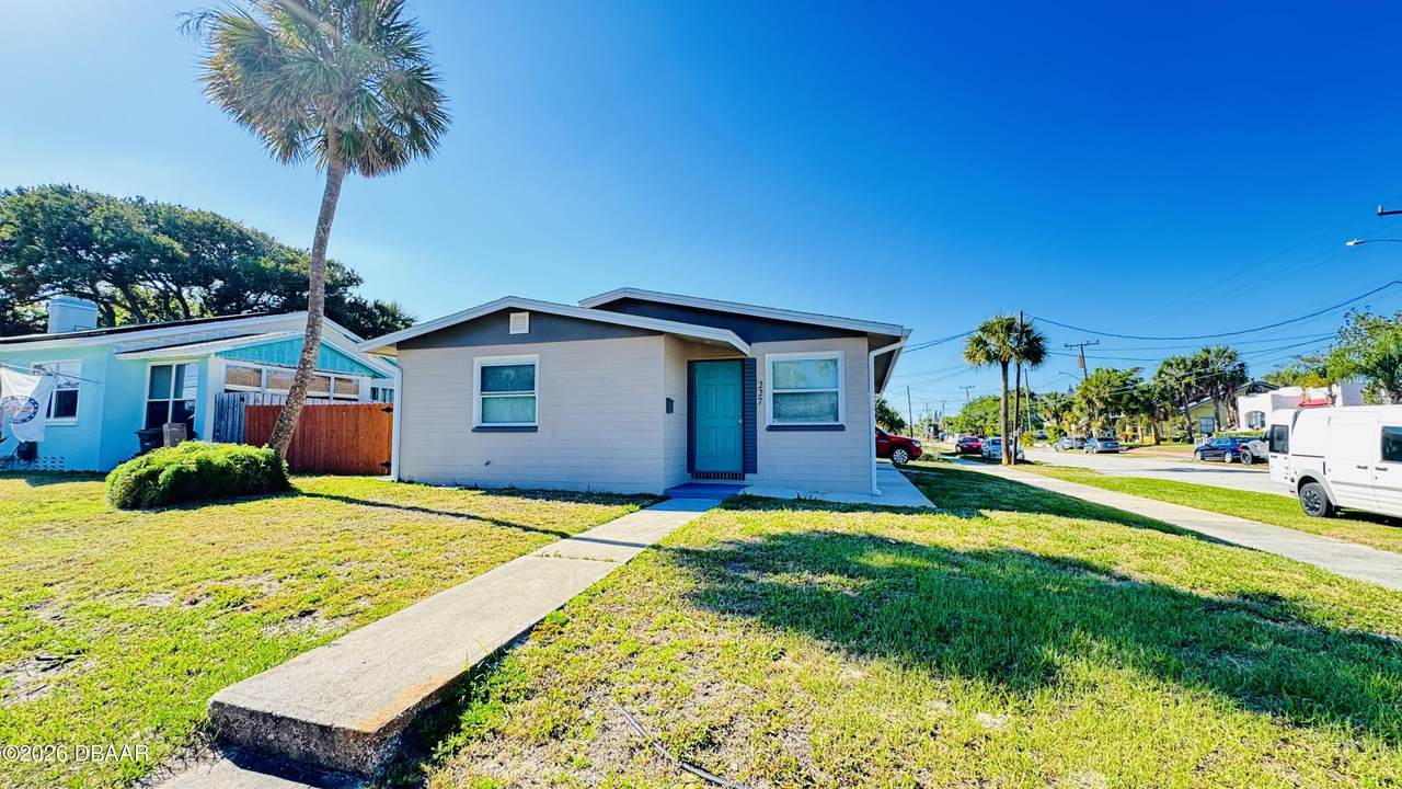 901 Peninsula Drive - Photo 1
