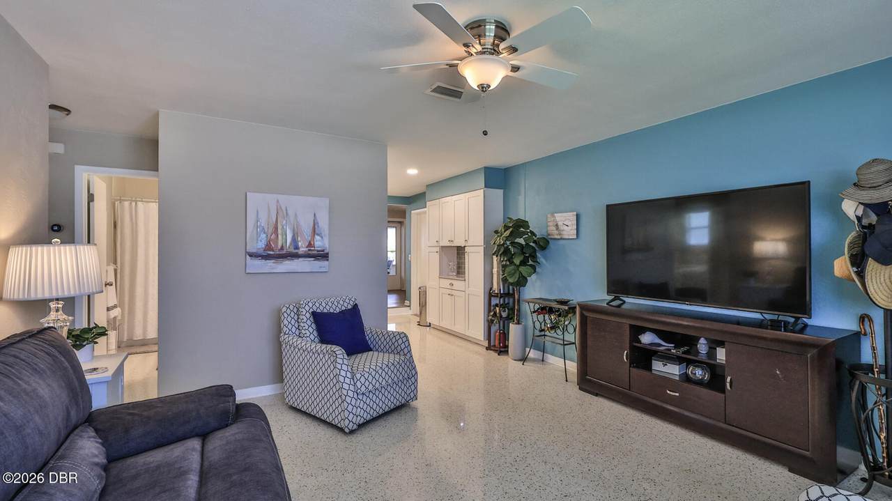 https://bt-photos.global.ssl.fastly.net/daytonabeach/1280_boomver_2_1228980-2.jpg