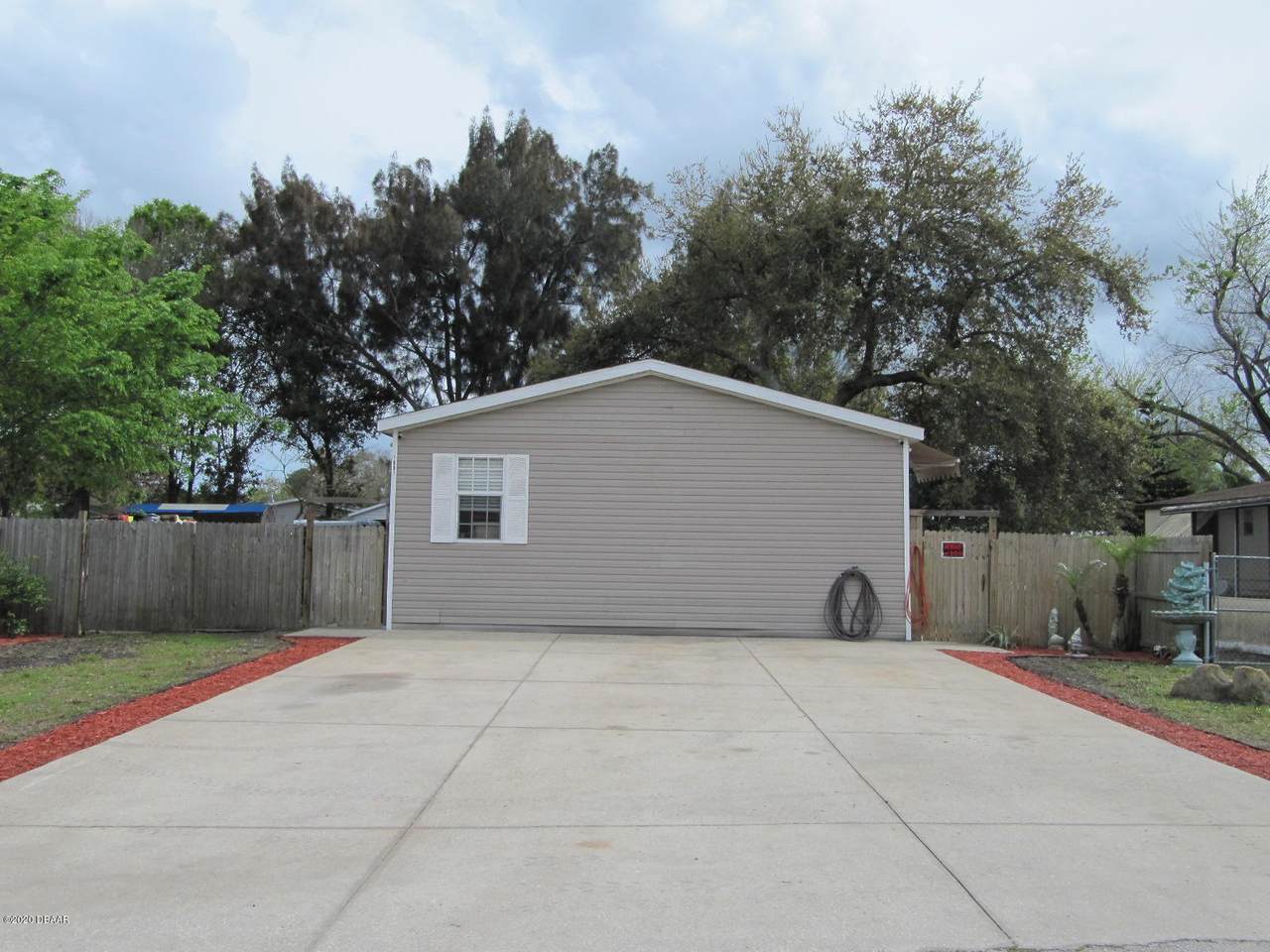 1091 Green Acres Circle - Photo 1 1091 Green Acres Circle - Photo 1