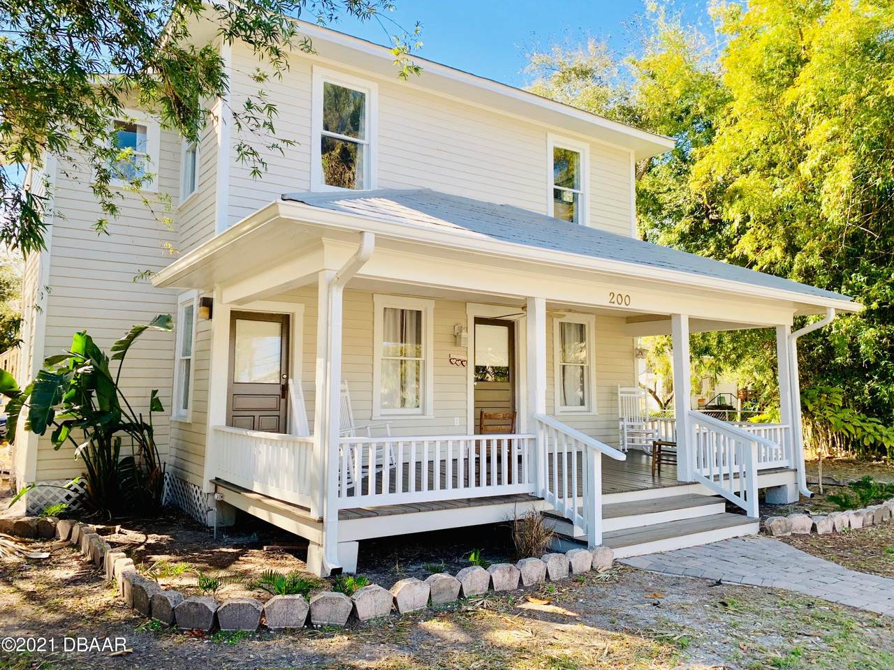 200 Live Oak Street - Photo 1