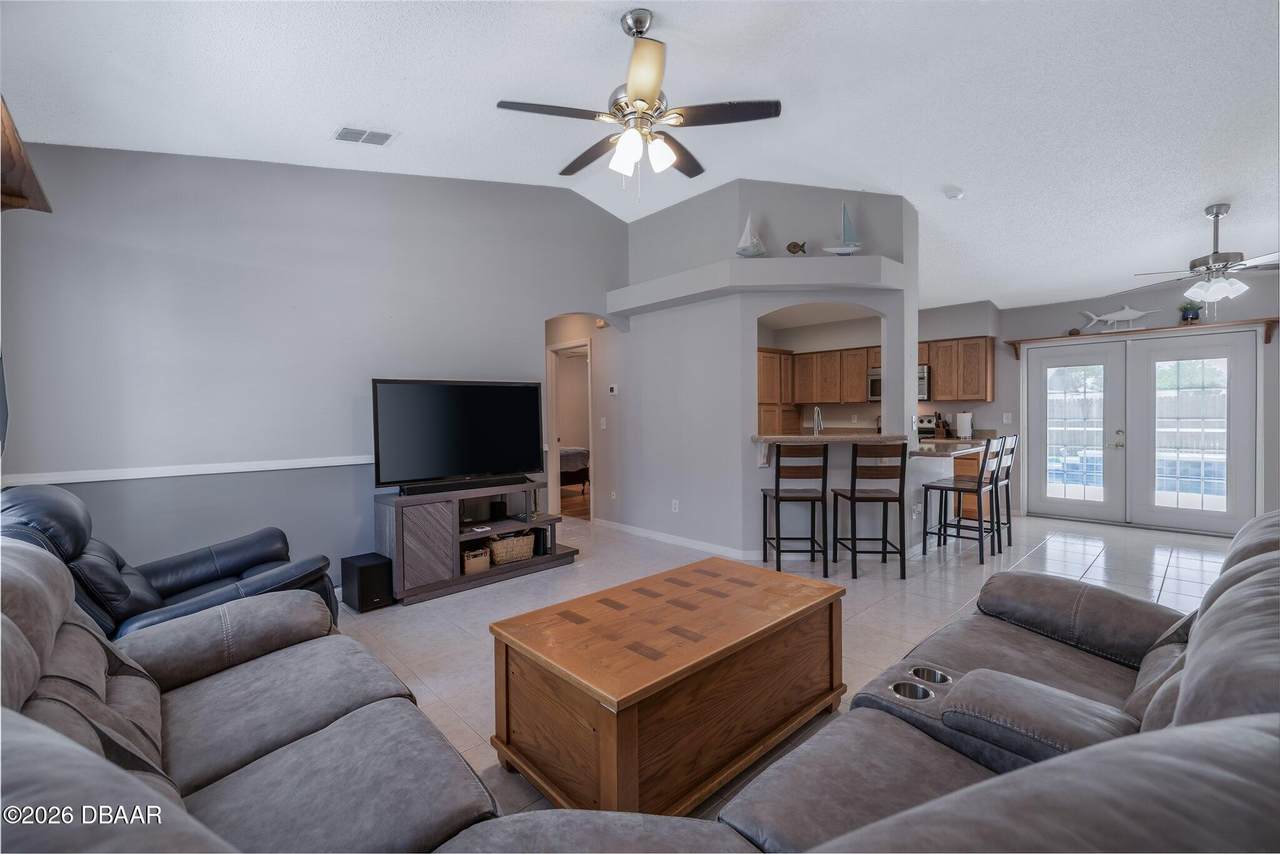 https://bt-photos.global.ssl.fastly.net/daytonabeach/1280_boomver_3_1225420-2.jpg