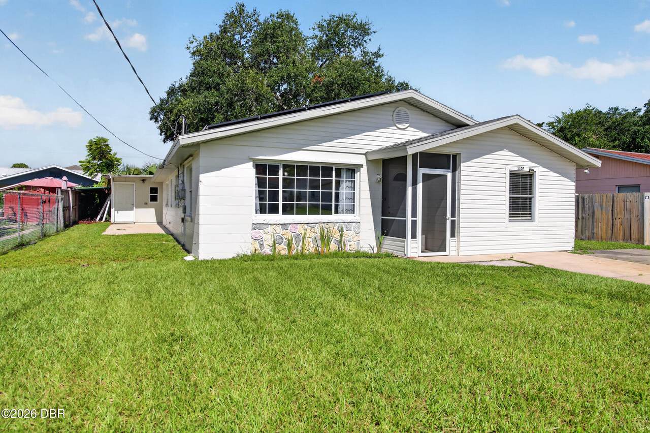 1107 4th Street - Photo 1