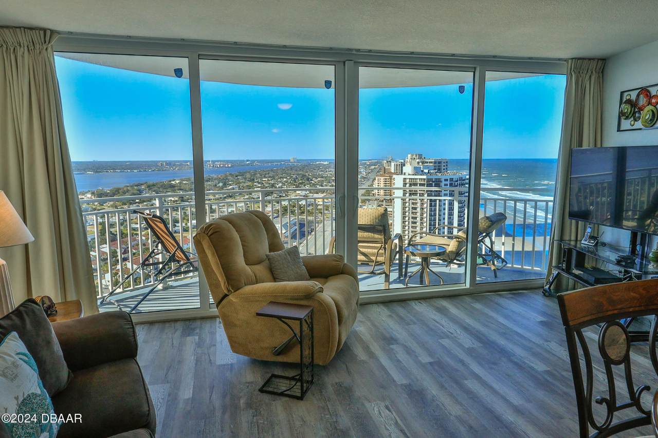 https://bt-photos.global.ssl.fastly.net/daytonabeach/1280_boomver_4_1124245-2.jpg