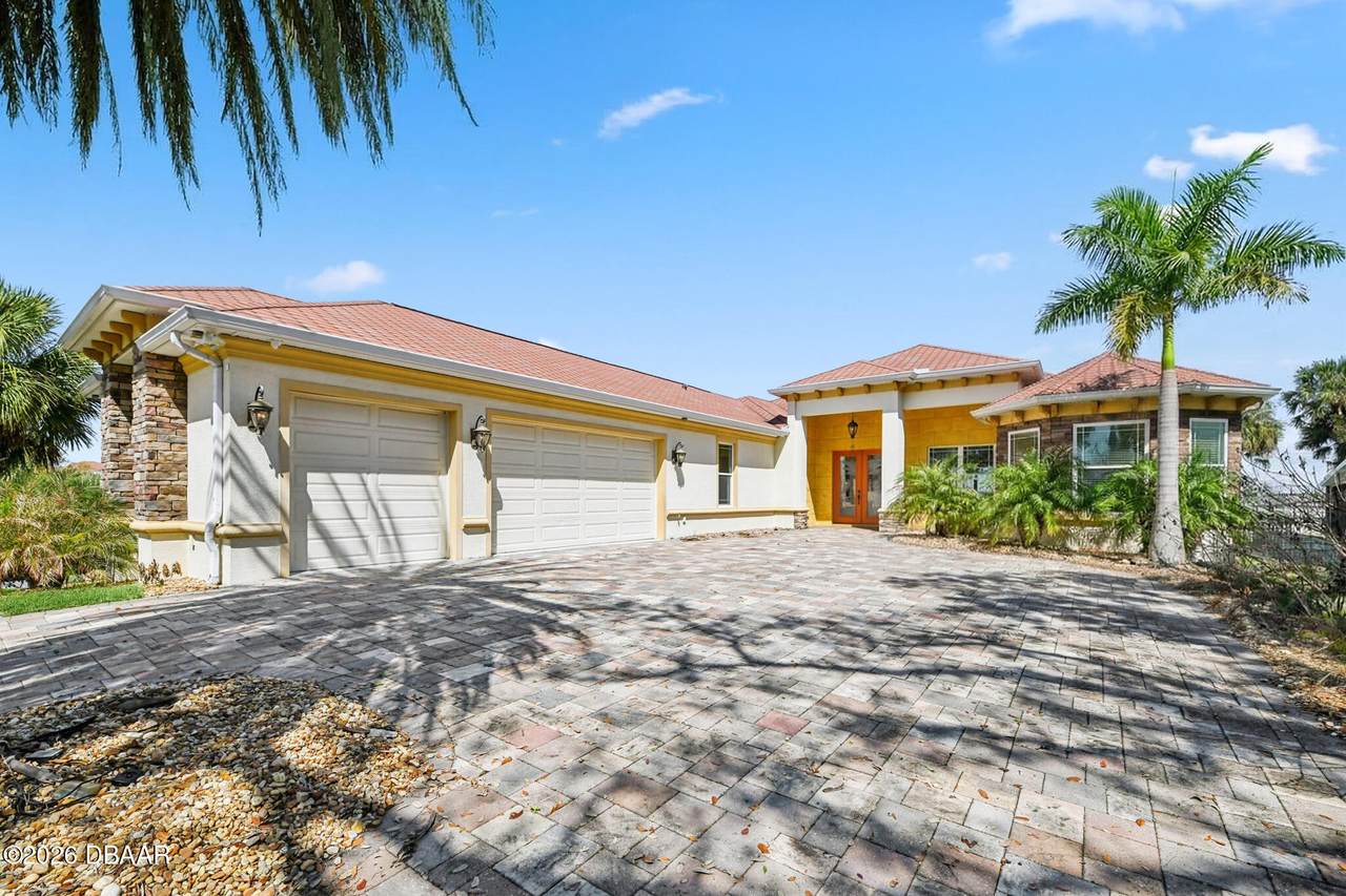 2227 Palmetto Avenue - Photo 1