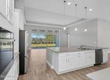 665 Mosaic Boulevard - Photo 10