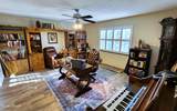1659 Shangri La Drive - Photo 19
