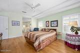 8 Gale Lane - Photo 32