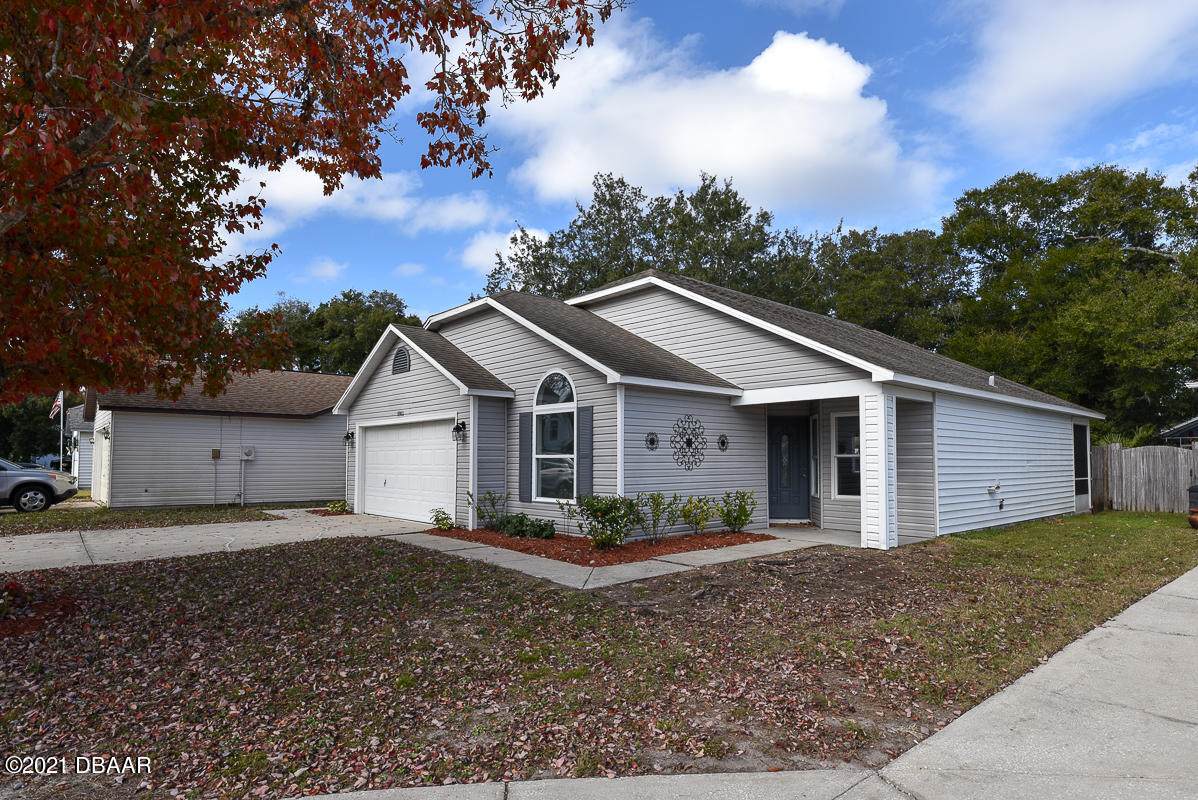 5911 Woodpoint Terrace - Photo 1