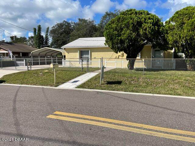 2662 Arlington Avenue - Photo 1