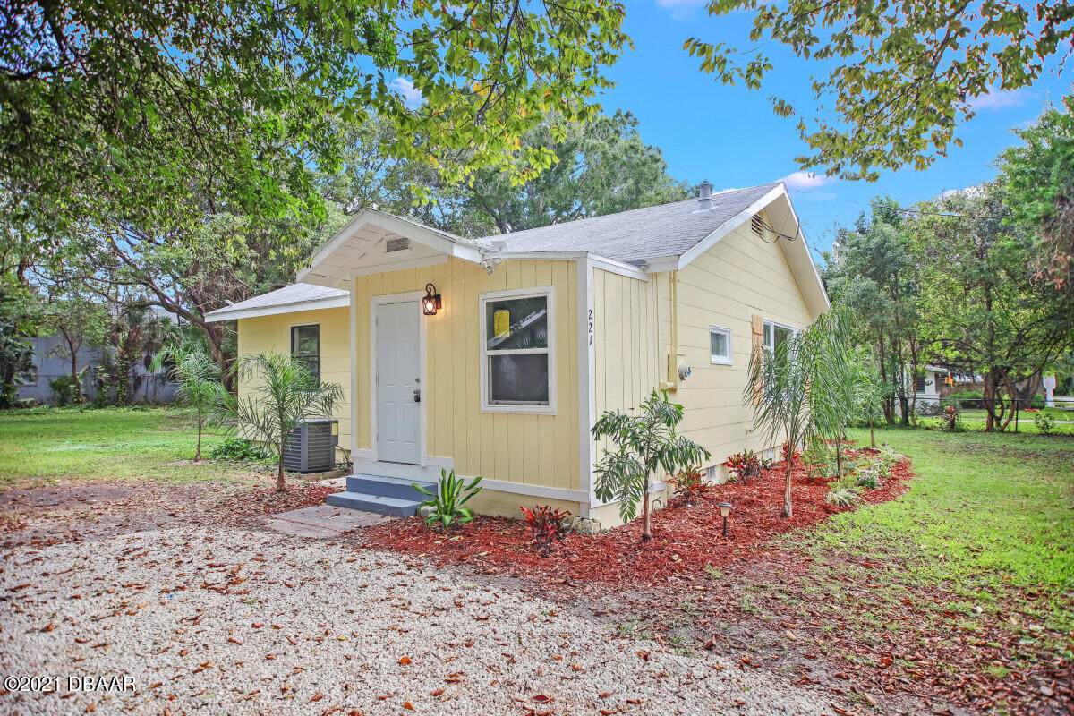 221 Strawberry Lane - Photo 1