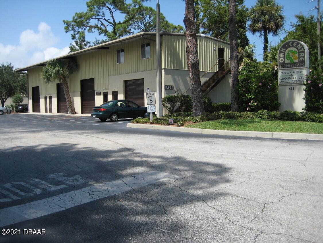 413 Oak Place - Photo 1