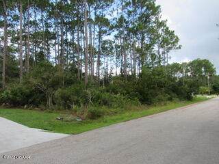 17 Lake Charles Lane - Photo 1