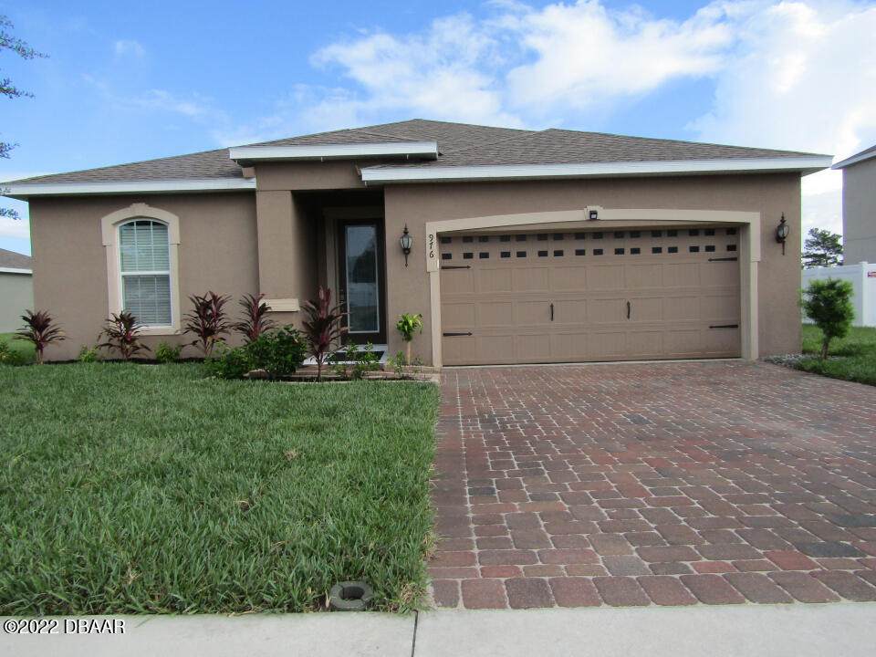 976 Glazebrook Loop - Photo 1