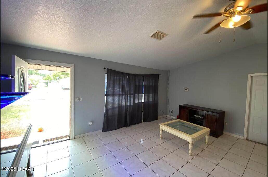 https://bt-photos.global.ssl.fastly.net/daytonabeach/orig_boomver_1_1213286-2.jpg