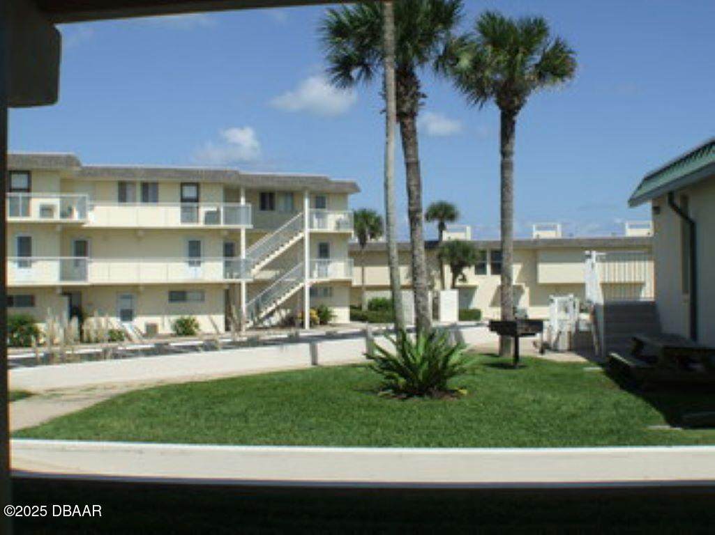 https://bt-photos.global.ssl.fastly.net/daytonabeach/orig_boomver_1_1213845-2.jpg
