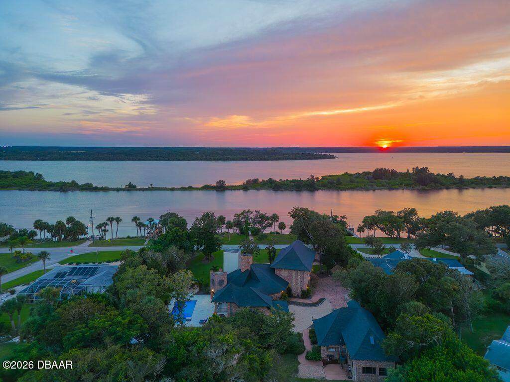 2627 John Anderson Drive - Photo 1