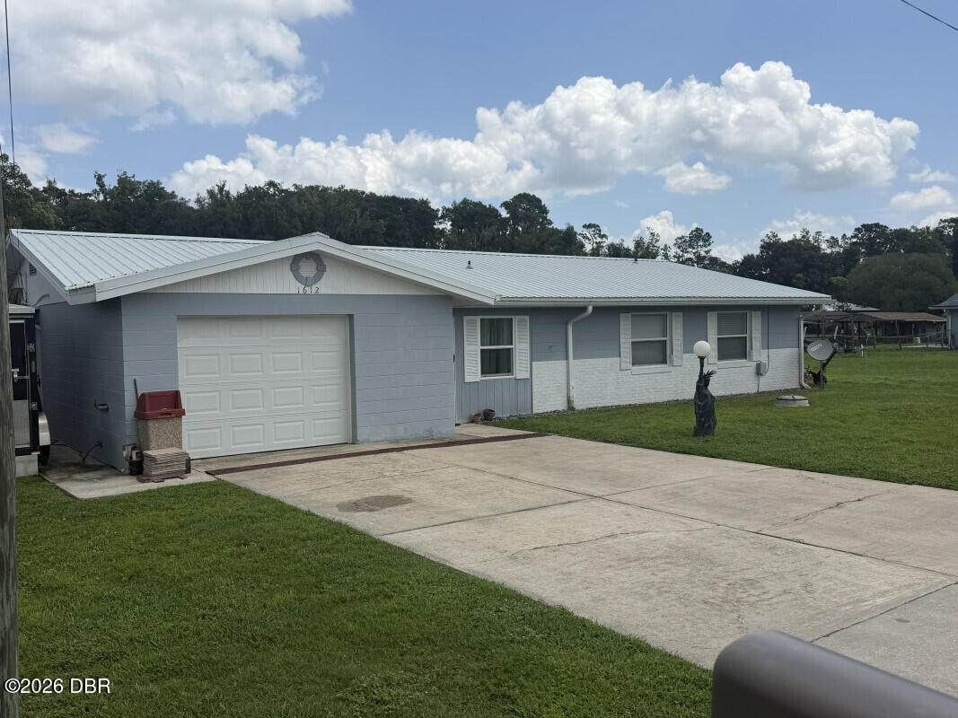 1612 Paradise Lane - Photo 1