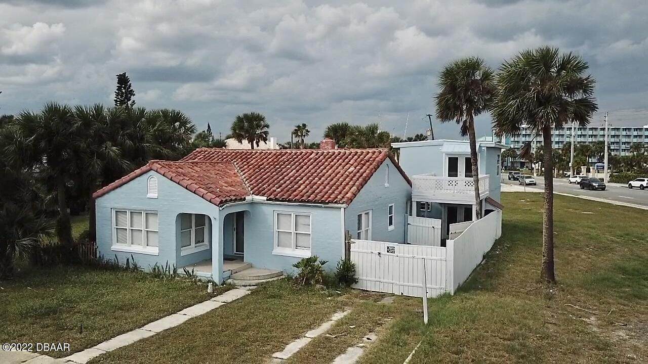 617 Goodall Avenue - Photo 1
