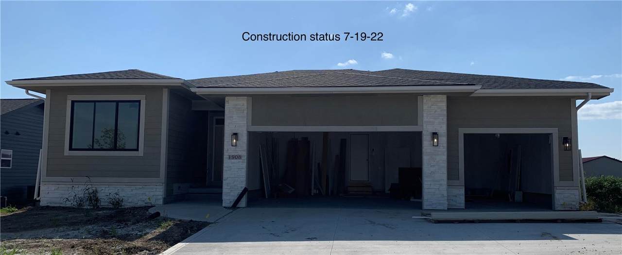1908 Park Drive - Photo 1