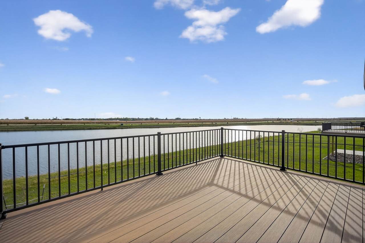 813 Cattail Road - Photo 1