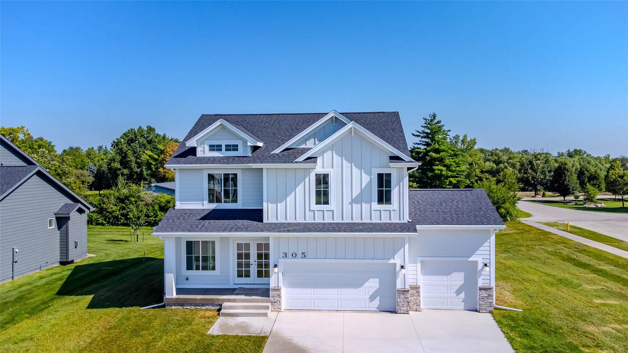 305 Woodmoor Drive - Photo 1