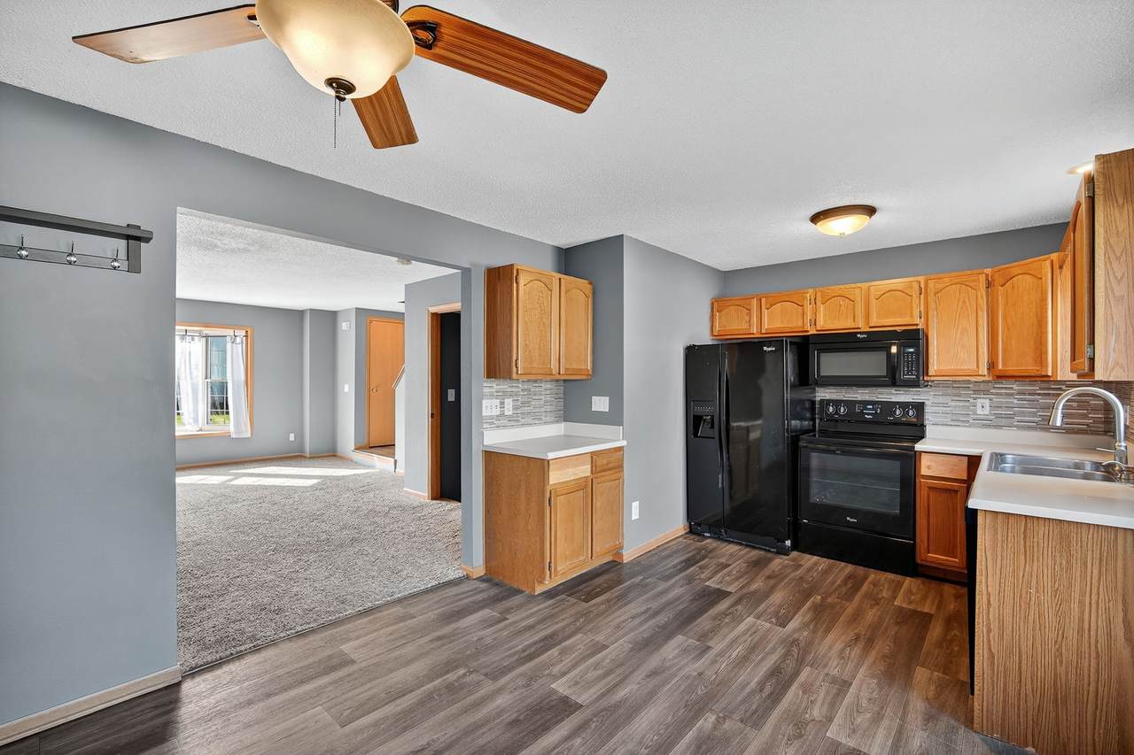 354 Georgetown Boulevard - Photo 1