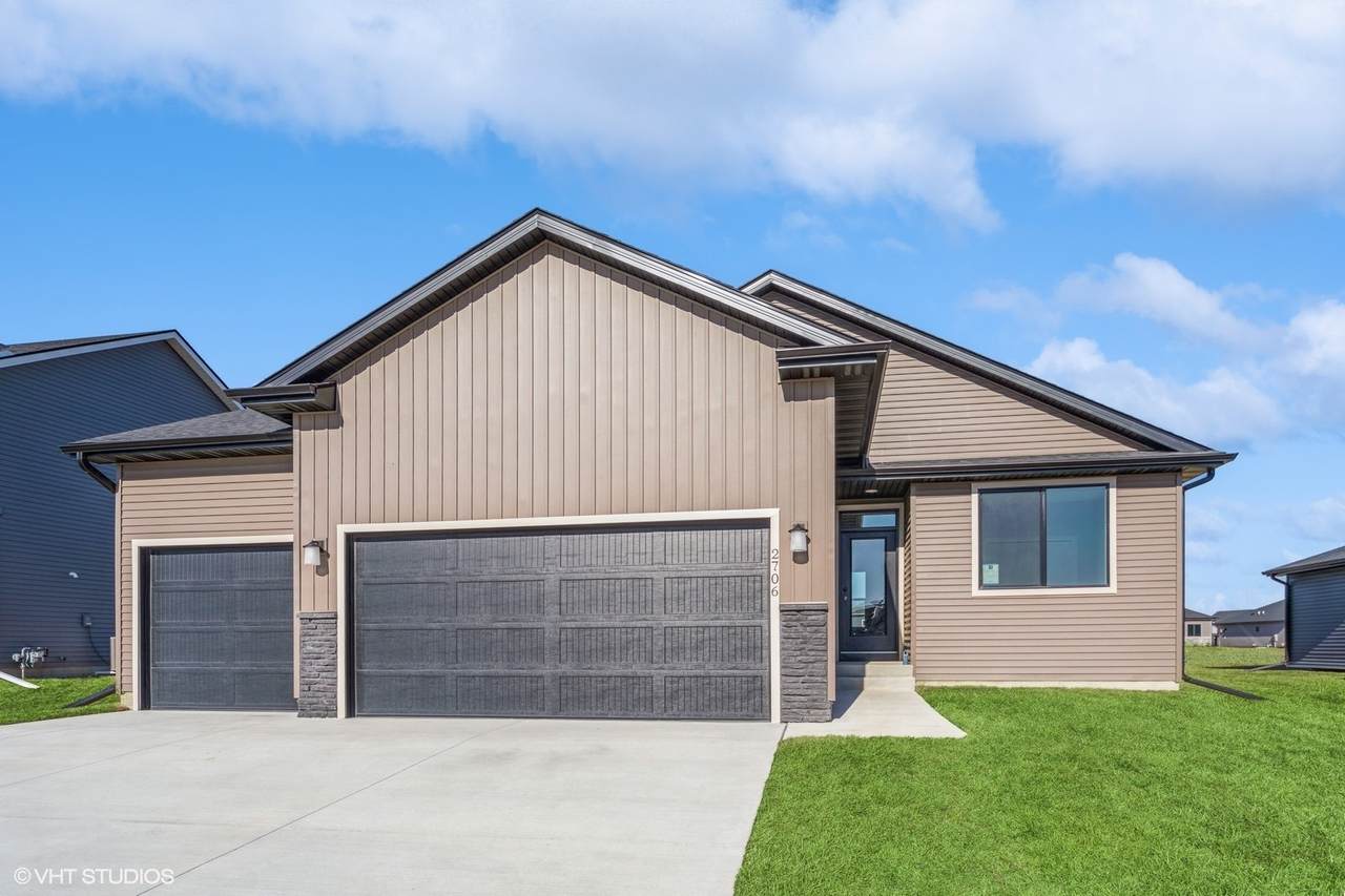 2706 Reinhart Drive - Photo 1