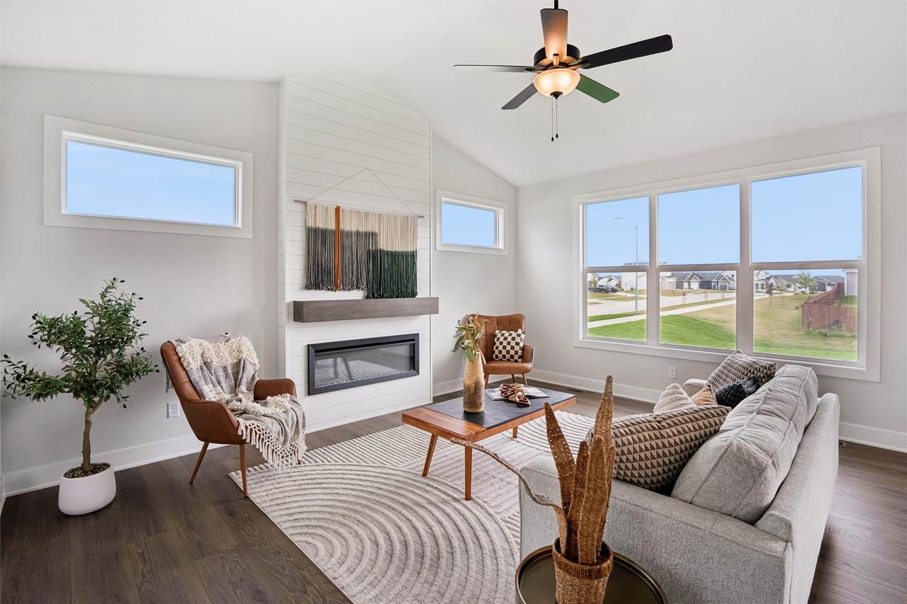 2519 Linwood Court - Photo 1