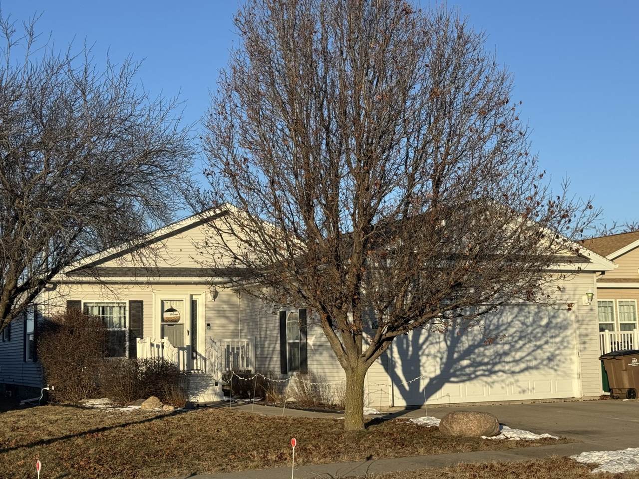 1000 33rd Street - Photo 1