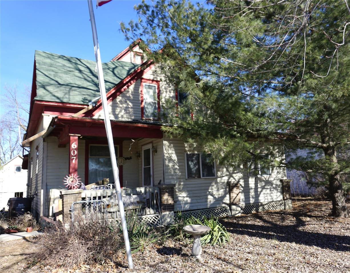 607 Main Street - Photo 1