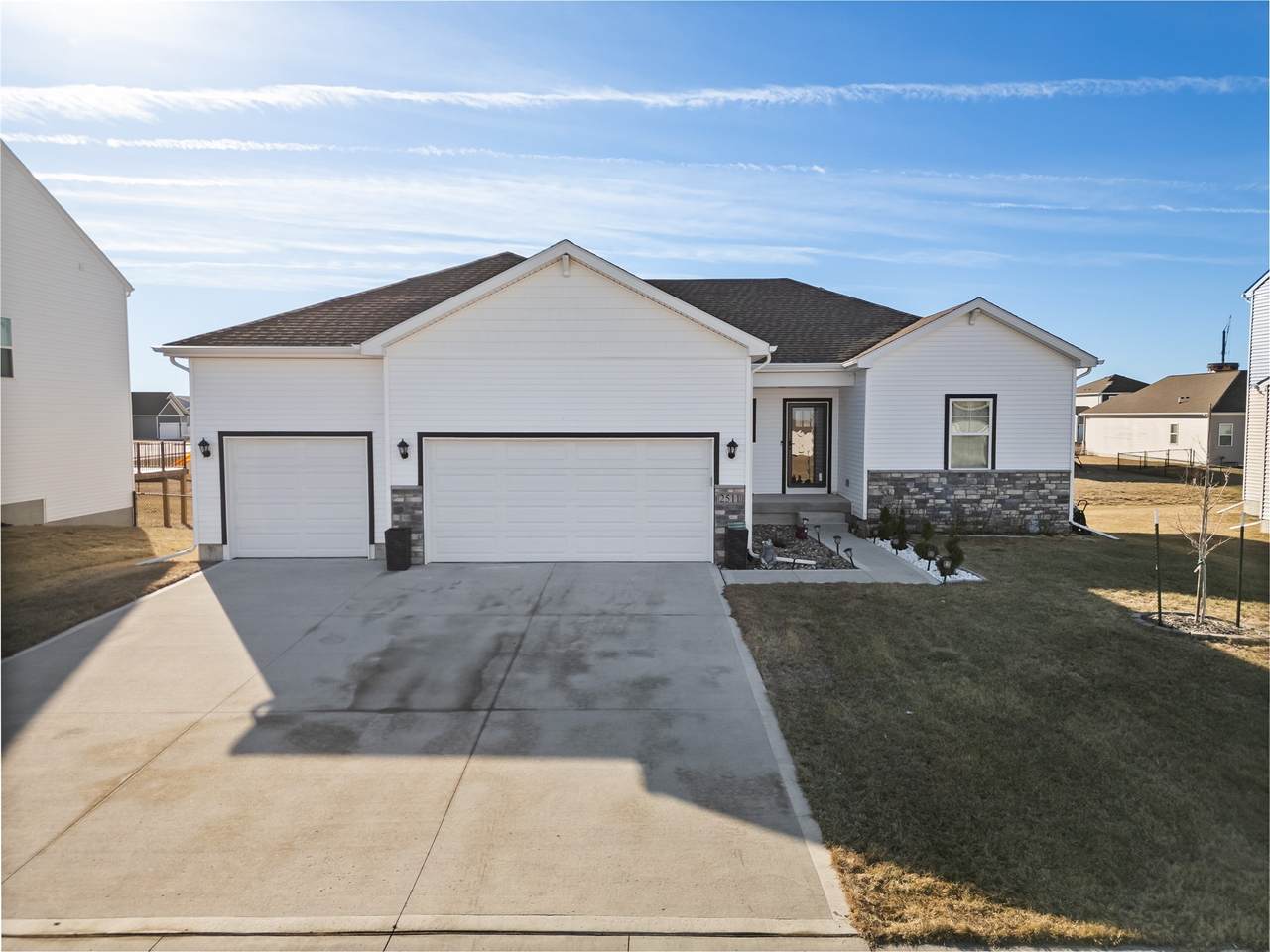 2511 44th Street - Photo 1