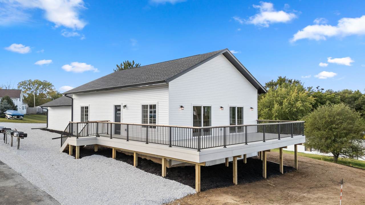 8479 Lakeshore Drive - Photo 1
