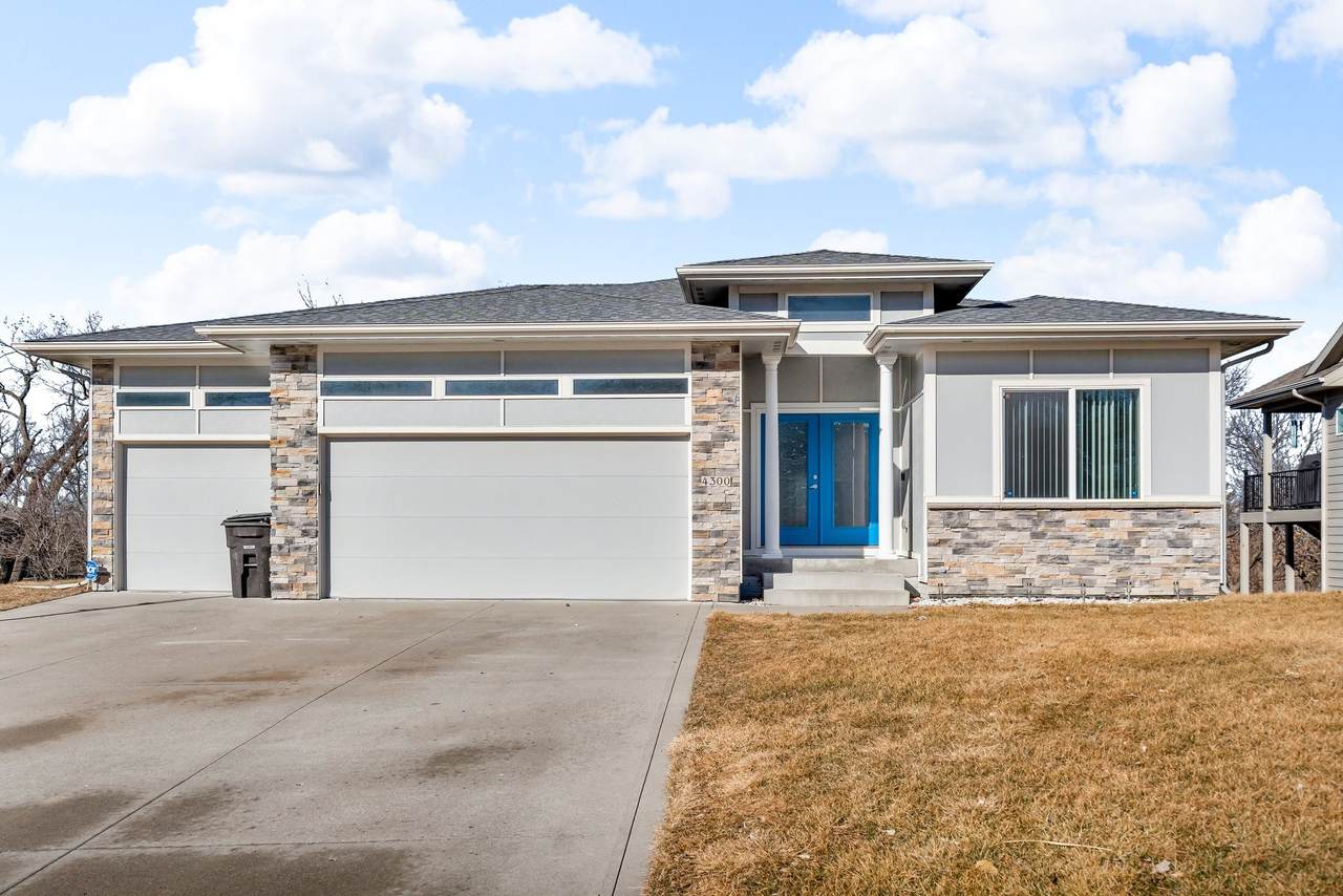 4300 33rd Street - Photo 1