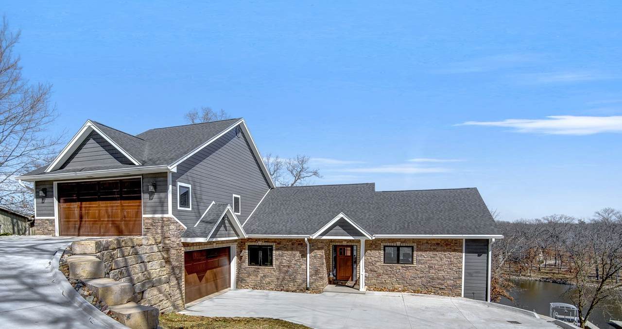 6882 Panorama Road - Photo 1