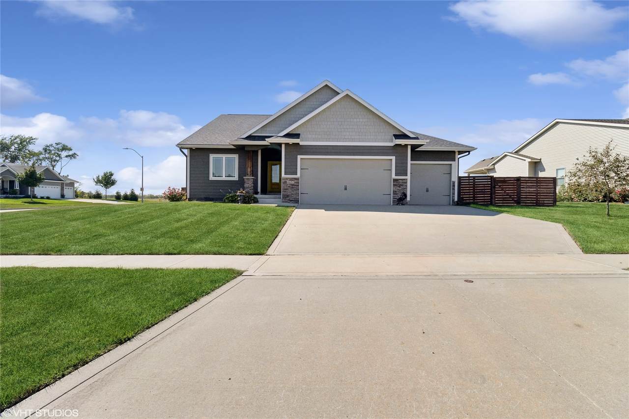 4653 Grosbeak Point - Photo 1