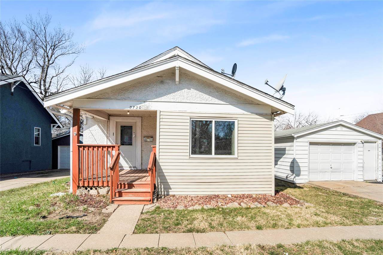 2720 Glover Avenue - Photo 1