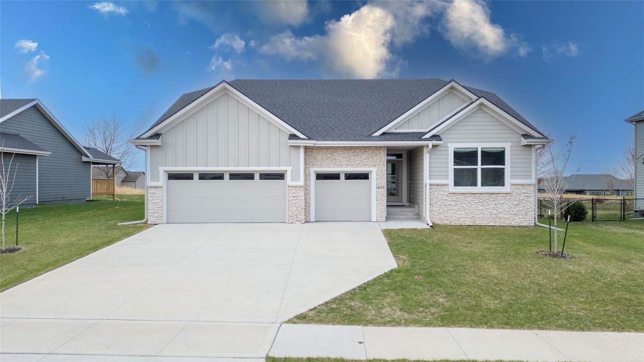 623 55th Street - Photo 1