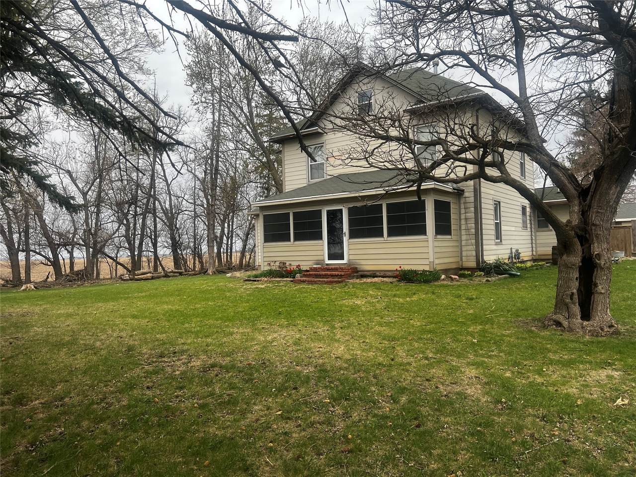 3205 1st Street - Photo 1