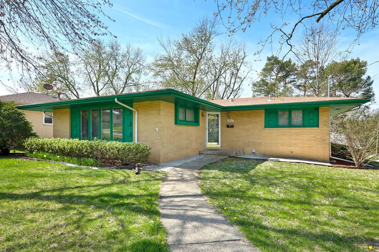 7422 Oak Brook Drive - Photo 1