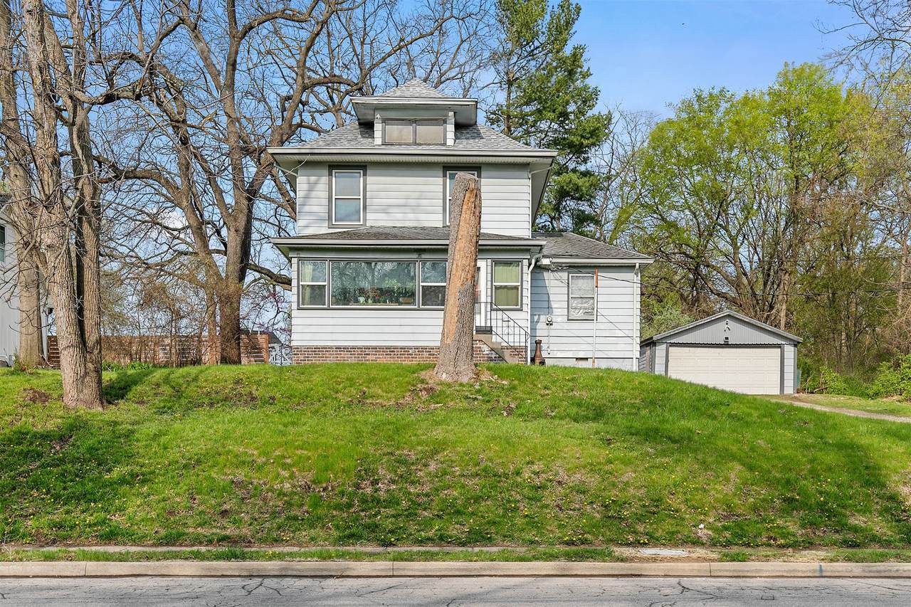 1908 33rd Street - Photo 1