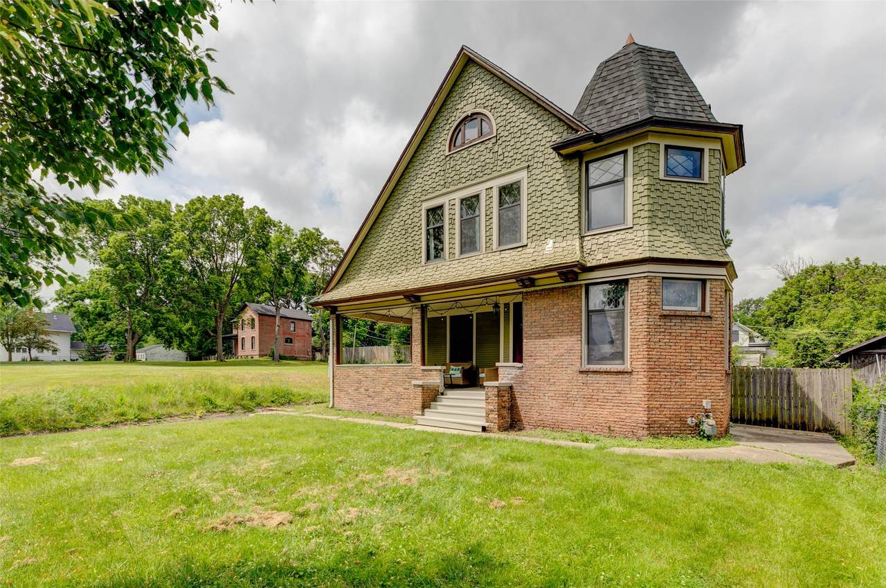 1530 9th Street - Photo 1