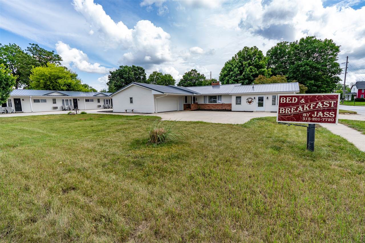 715 John Wayne Drive - Photo 1