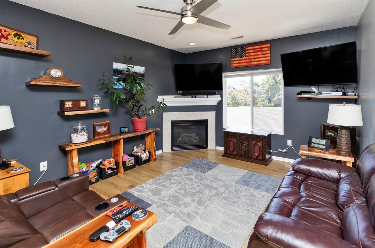 2323 Porter Avenue - Photo 1
